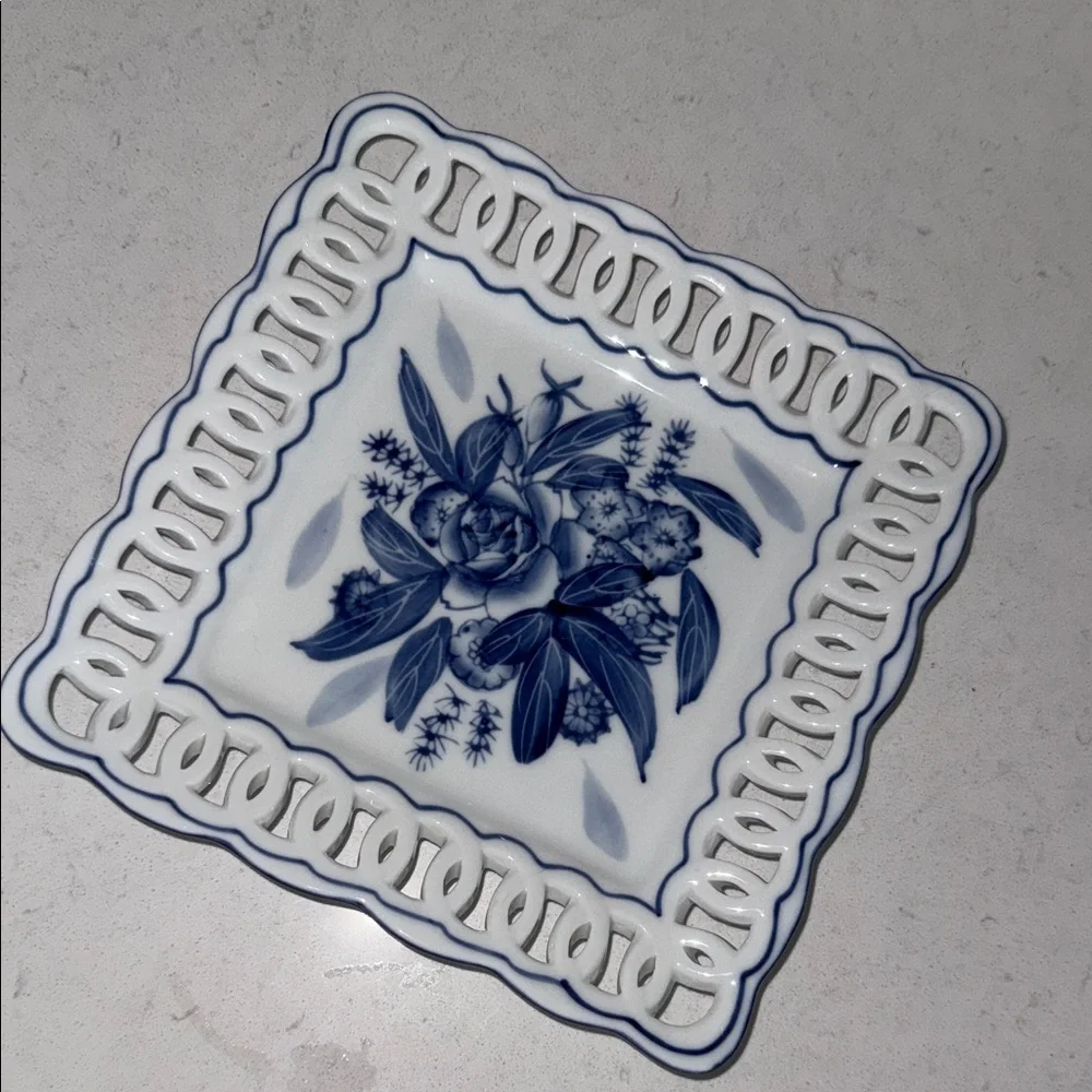 Vintage Blue White Floral Square Reticulated Porcelain Trinket Dish 8.25 Inch